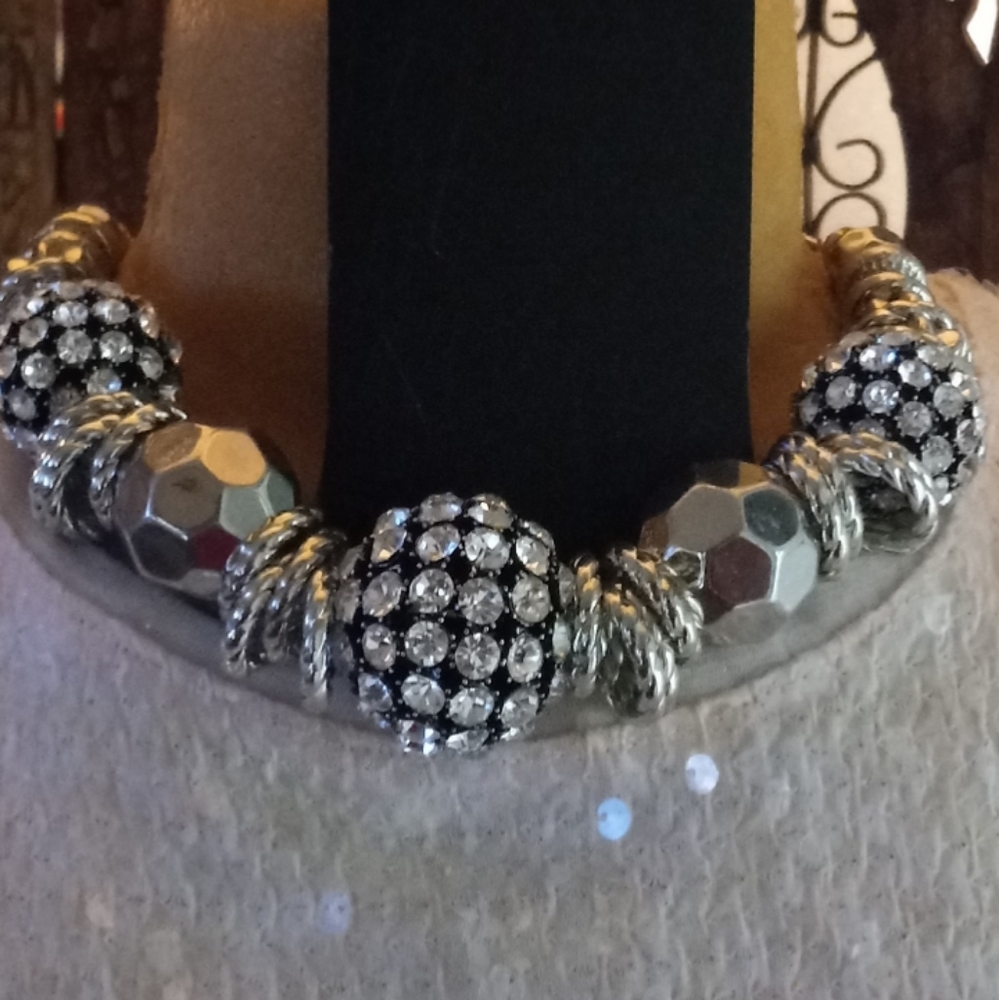 Jewelry - Picture 2 of 2